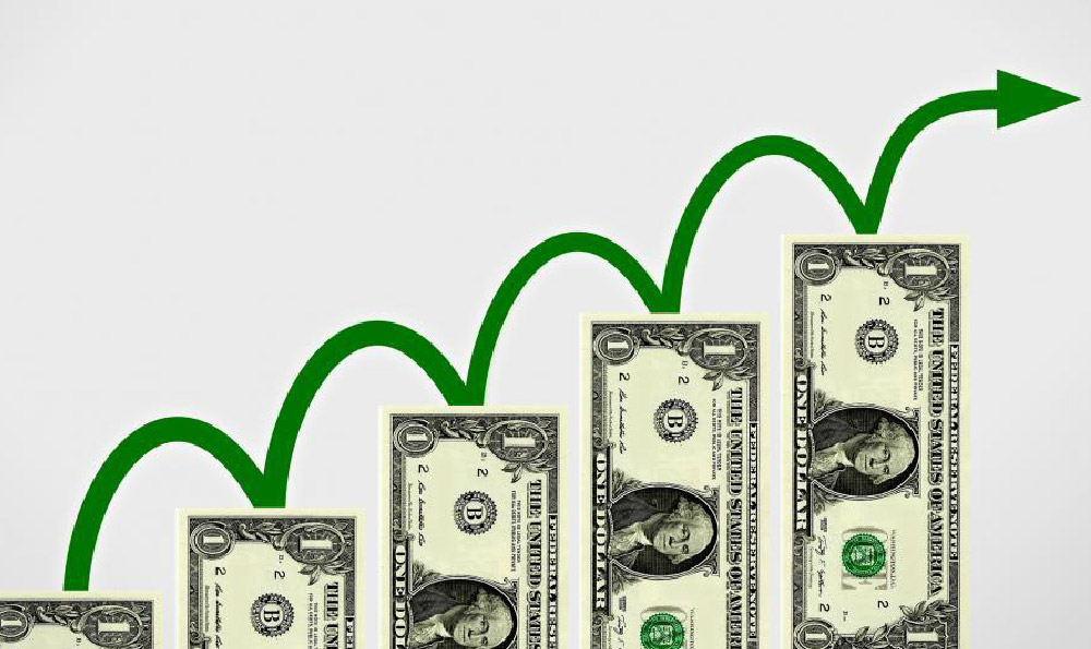 When to monetize YouTube channel? How to earn from it?