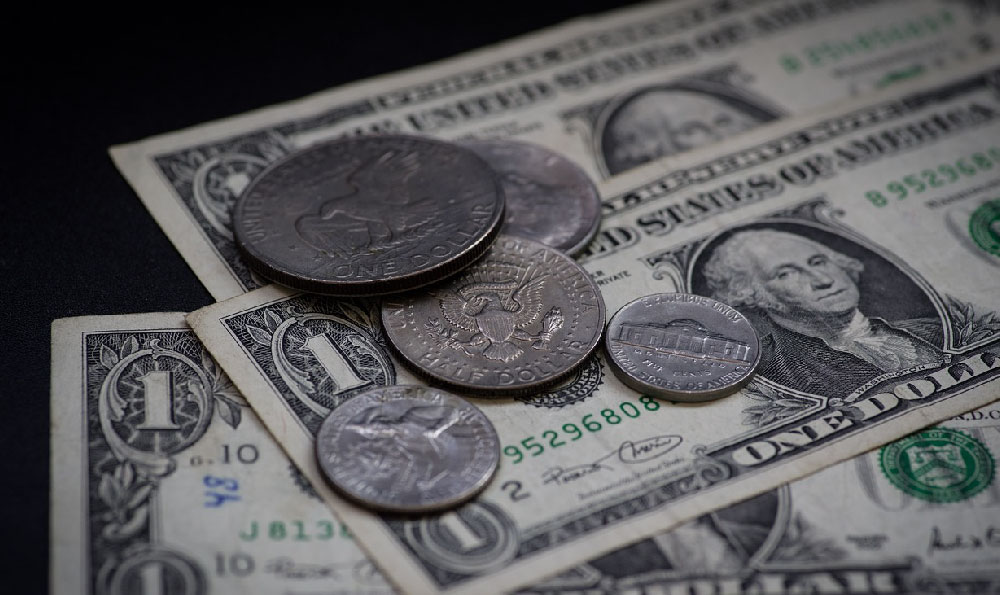 How to Make Money Playing Video Games at Home? Is It Even Possible?