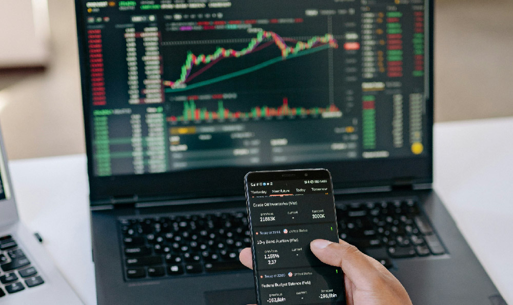 Is Instagram a Goldmine? How Can You Profit From It?
