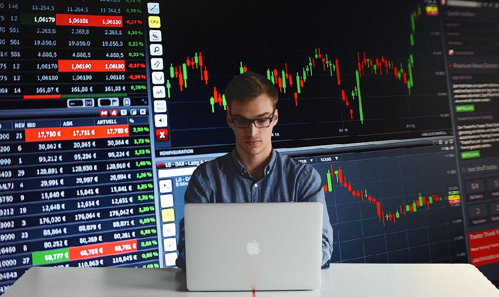 How to Make Money Driving Your Car? Is it Possible?