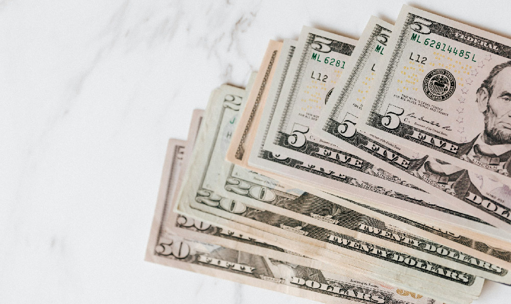 Make Money through Gaming: Earnings Guide & Tips