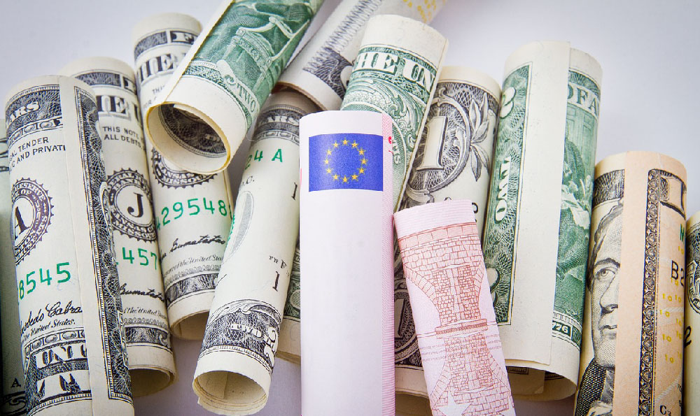 What stocks are beginner-friendly and which ones are worth investing in?
