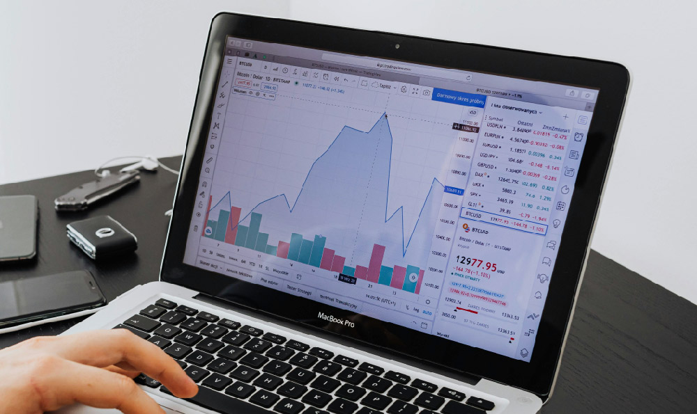 Coinbase Business Model: How the Platform Generates Income